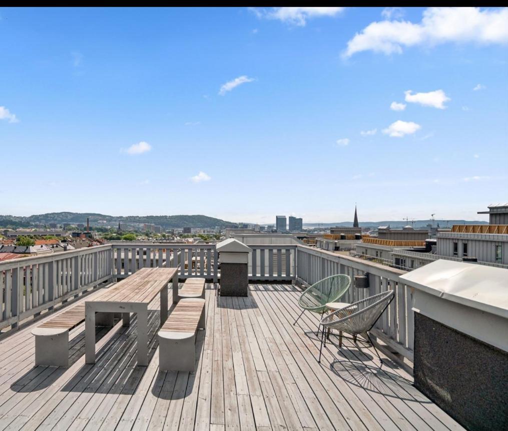 Séjour chez l'habitant Luxurious Modern In - Eur 4k Expensive Bed And 82